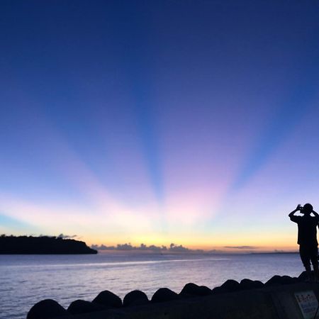 コテージ花 Motobu Esterno foto